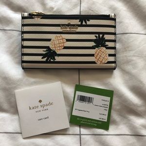 Kate Spade Cameron Street Pineapples Mikey Wallet